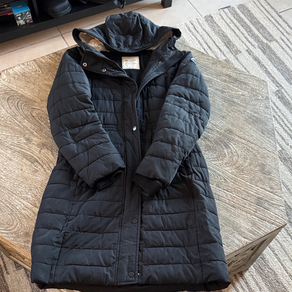 Abercrombie & Fitch Black Puffer Coat